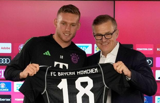 以媒：拜仁外租门将佩雷茨近日完婚，千人派对仅限21岁以上人士