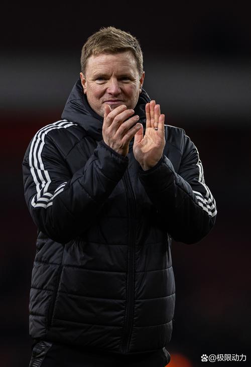 记者：不看传射情况下卡尔的表现依然很强，对阿森纳他已锁定首发