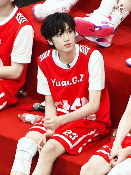 新一代传承！枪手青训小将：@埃泽 我梦想有一天也能像你一样