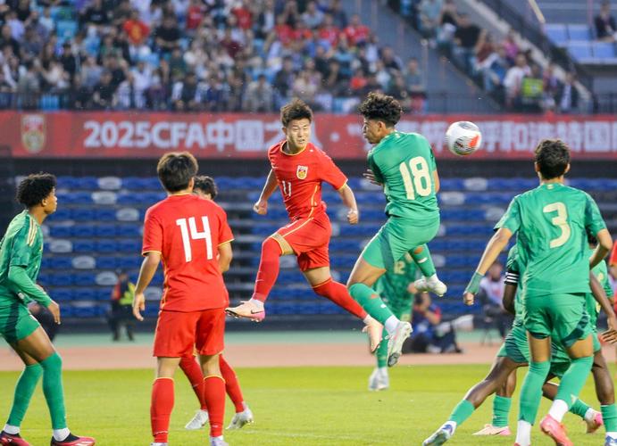 U16国足3-0领先！赵松源头球摆渡送助攻+本场传射，邝兆镭破门